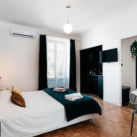 אביניון Les Precieuses Suites & Spa II מראה חיצוני תמונה